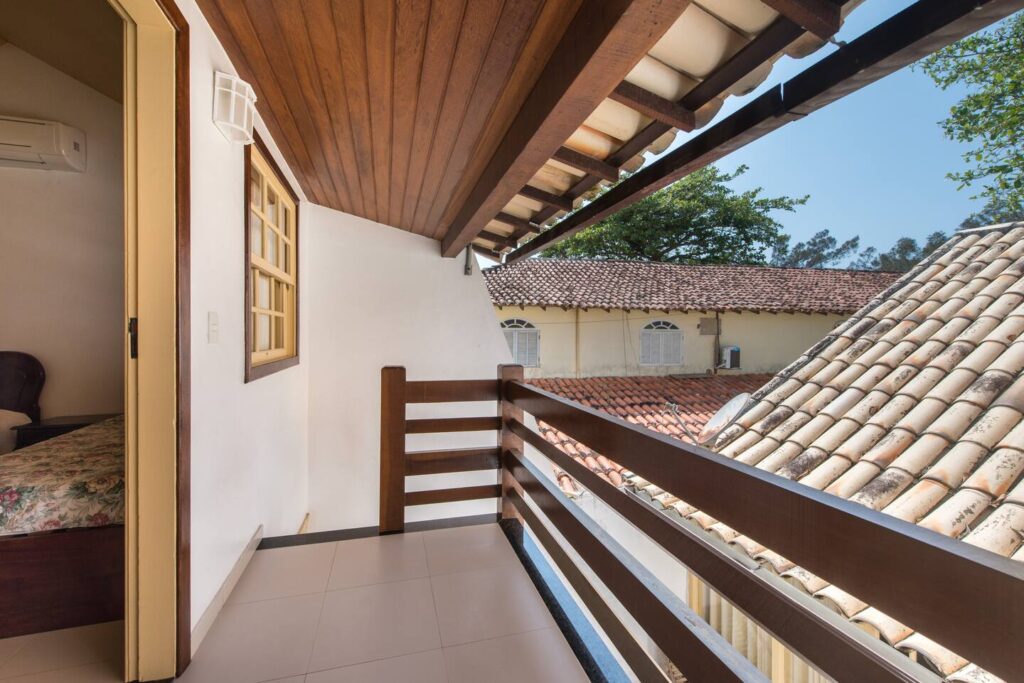 CASA PÉ NA AREIA À VENDA EM GERIBÁ – BÚZIOS