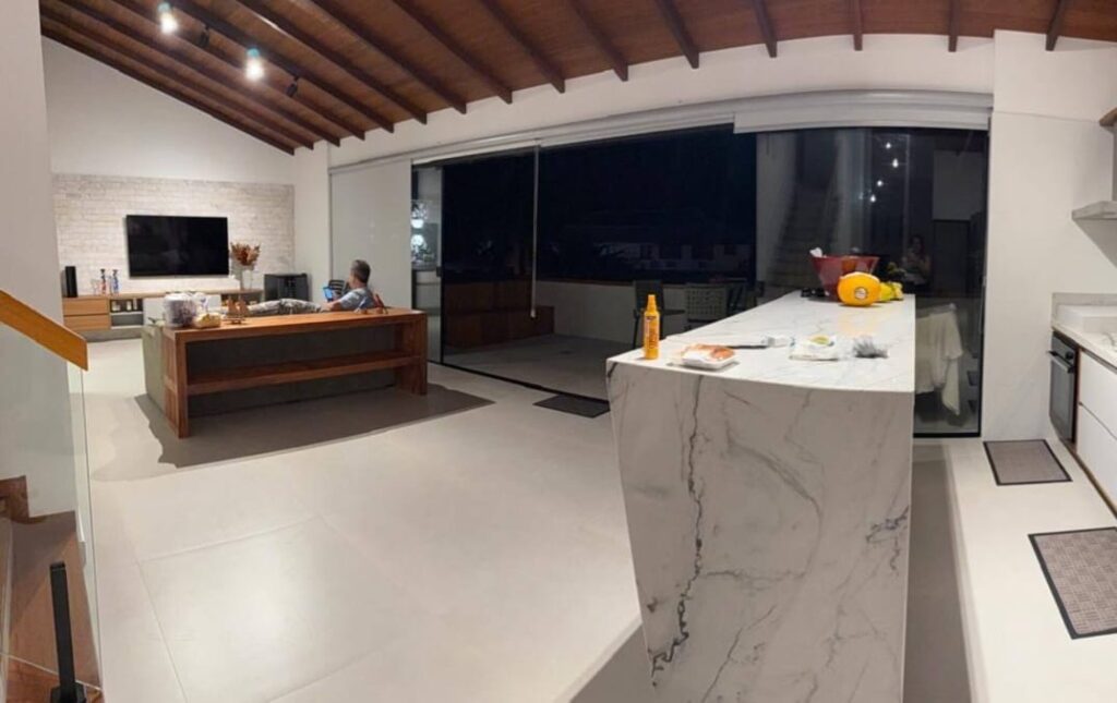 CASA PÉ NA AREIA DE GERIBÁ - BÚZIOS