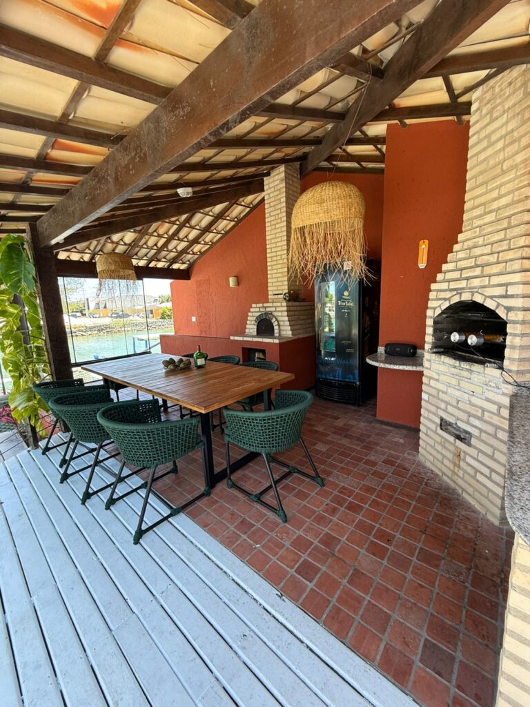 CASA DE ALTO PADRÃO EM BÚZIOS PARA 16 PESSOAS