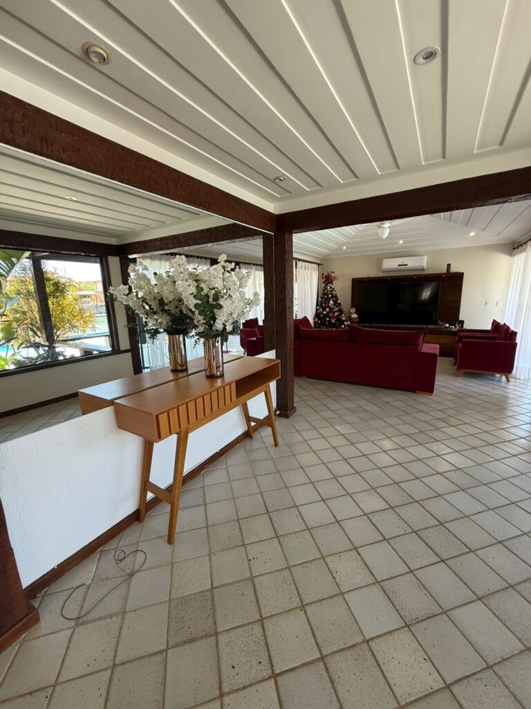 CASA DE ALTO PADRÃO EM BÚZIOS PARA 16 PESSOAS