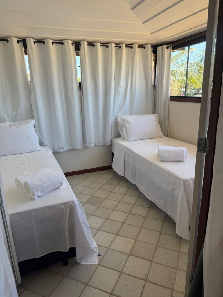 CASA DE ALTO PADRÃO EM BÚZIOS PARA 16 PESSOAS