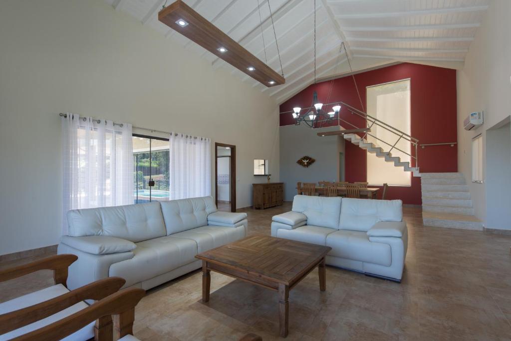 CASA COM VISTA PARA O MAR EM JOÃO FERNANDES