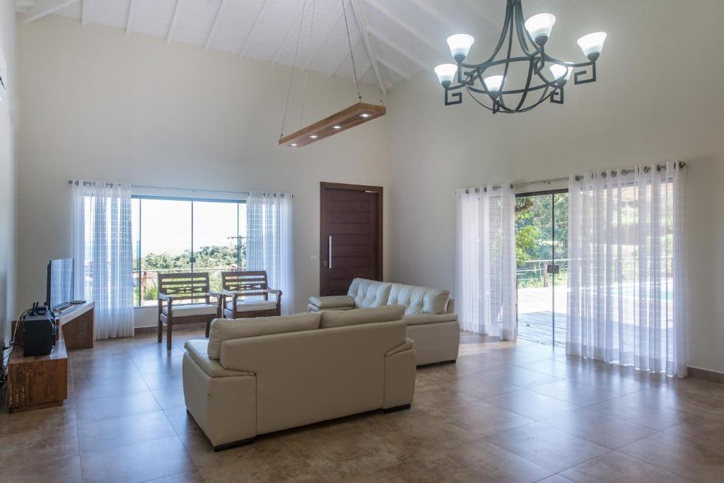 CASA COM VISTA PARA O MAR EM JOÃO FERNANDES