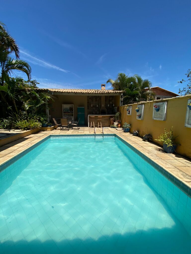 CASA PARA 8 PESSOAS COM PISCINA