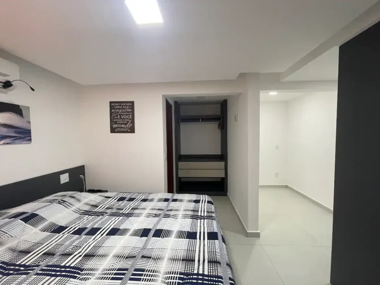 4b64c767-1d76-436a-98e1-314ff4914217