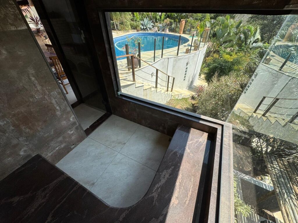 CASA NA PRAIA DA FERRADURA PARA 13 PESSOA