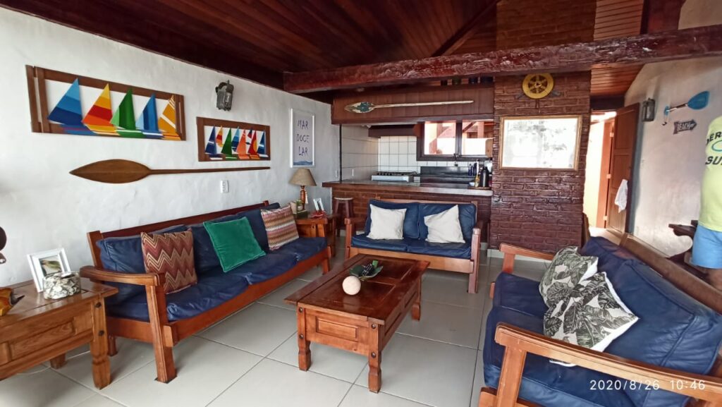 CASA EM FRENTE A PRAIA DE GERIBÁ EM BÚZIOS COM 4 SUÍTES PARA14 PESSOAS