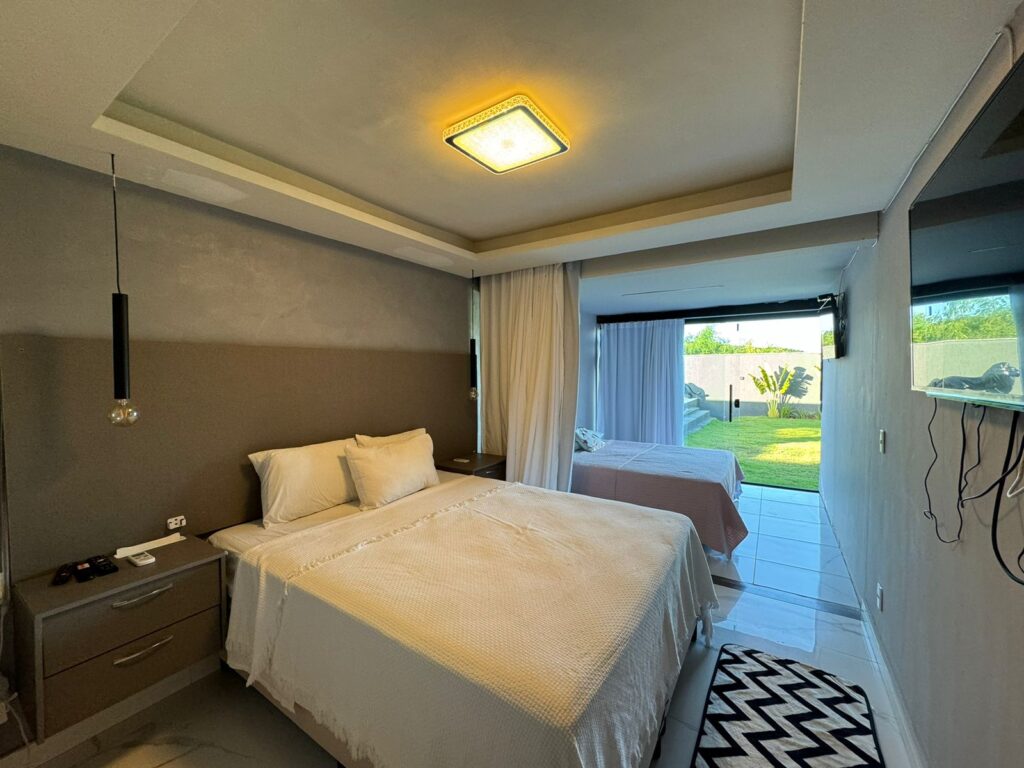 CASA COM PISCINA E 5 SUÍTES PARA 17 PESSOAS EM BÚZIOS