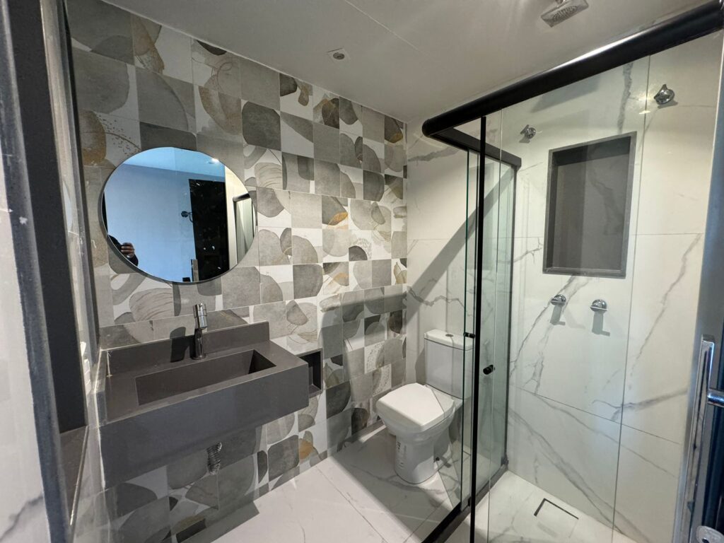 CASA COM PISCINA E 5 SUÍTES PARA 17 PESSOAS EM BÚZIOS