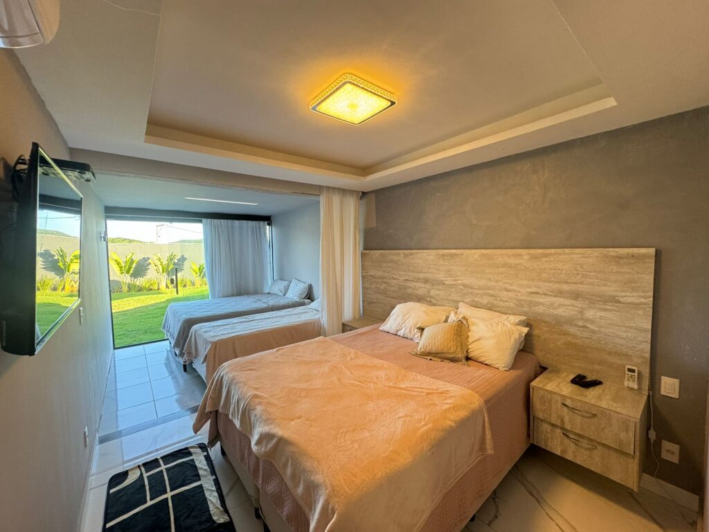 CASA COM PISCINA E 5 SUÍTES PARA 17 PESSOAS EM BÚZIOS