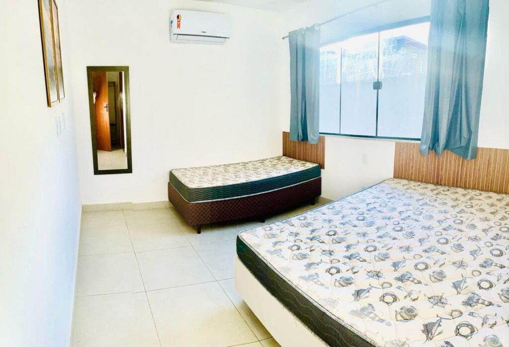 CASA EM BÚZIOS COM PISCINA PARA ATÉ 12 PESSOAS