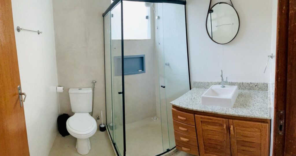 CASA EM BÚZIOS COM PISCINA PARA ATÉ 12 PESSOAS