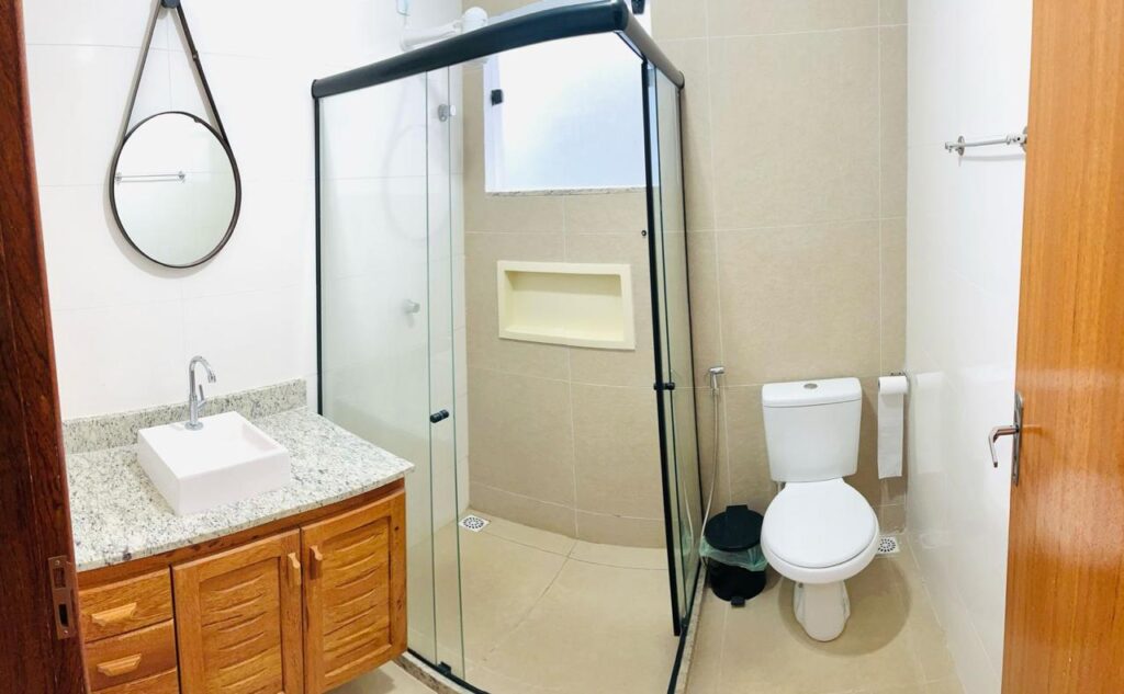 CASA EM BÚZIOS COM PISCINA PARA ATÉ 12 PESSOAS