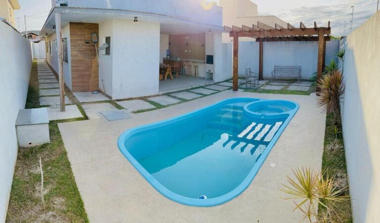 Casa à venda em Búzios com piscina