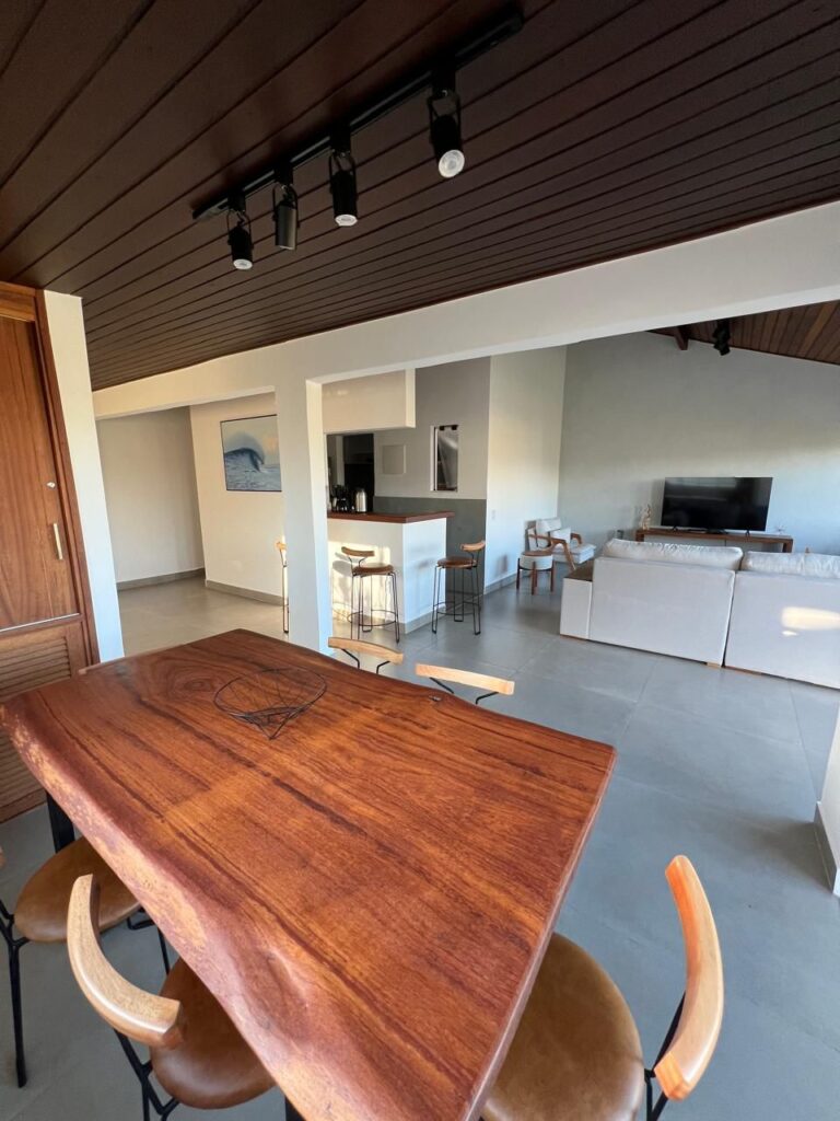 CASA PÉ NA AREIA EM GERIBÁ - BÚZIOS PARA 8 PESSOAS