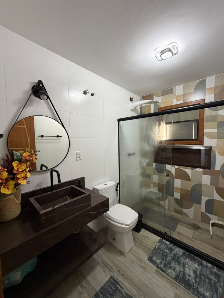 ALUGUEL DE CASA EM BÚZIOS COM PISCINA E HIDRO PARA 14 PESSOAS