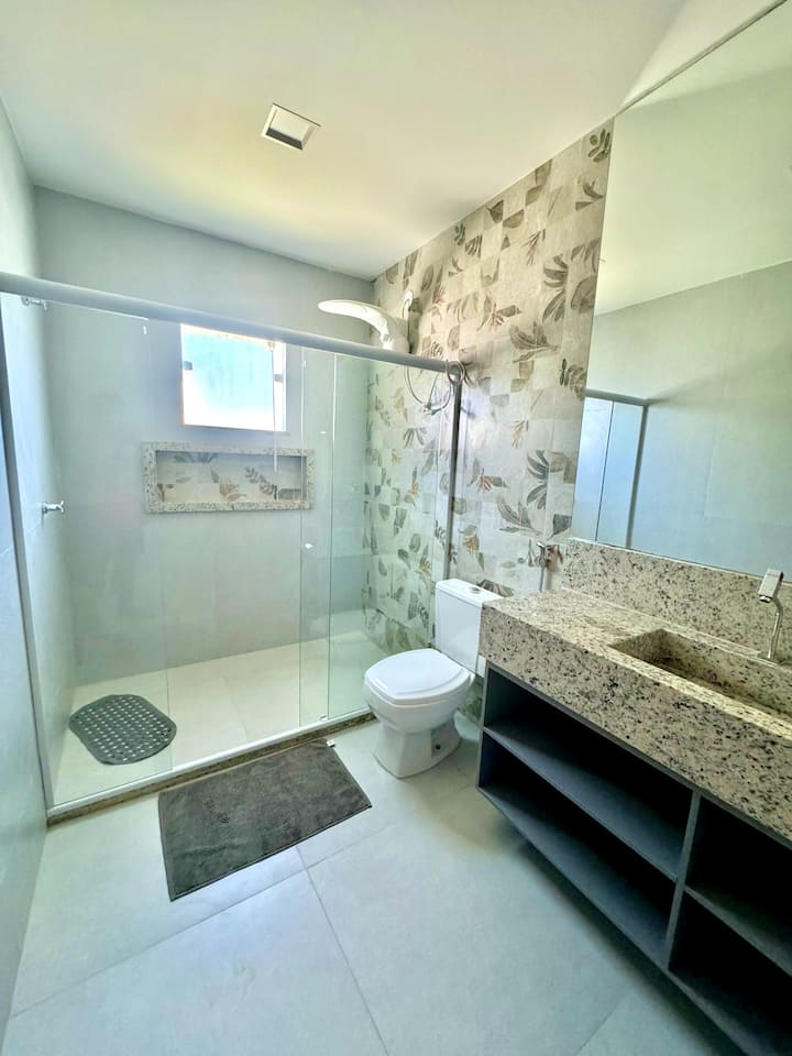 CASA PARA TEMPORADA EM BÚZIOS COM 5 SUÍTES