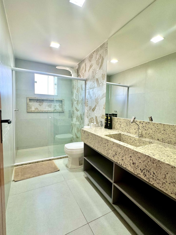 CASA PARA TEMPORADA EM BÚZIOS COM 5 SUÍTES