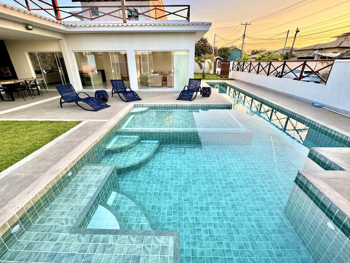 CASA PARA TEMPORADA EM BÚZIOS COM 5 SUÍTES