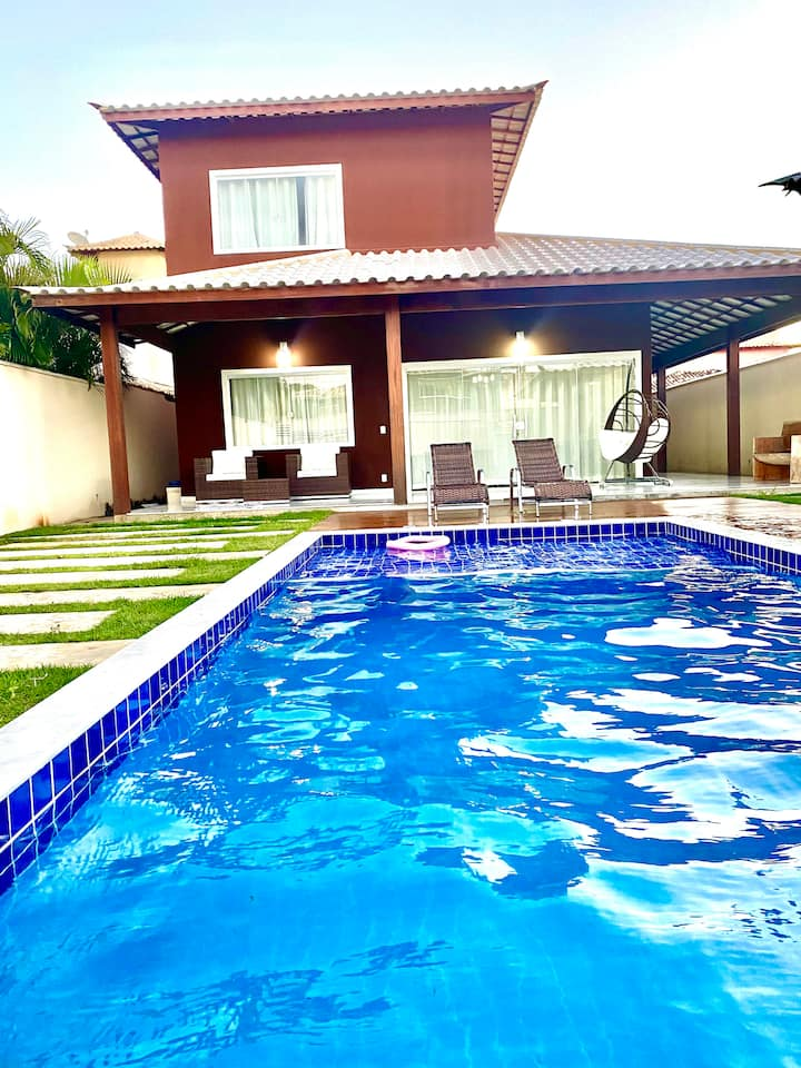 CASA COM PISCINA NO BOSQUE DE BÚZIOS