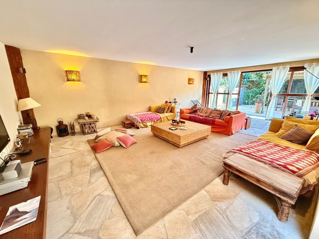 CASA PARA TEMPORADA NA PRAIA DOS OSSOS