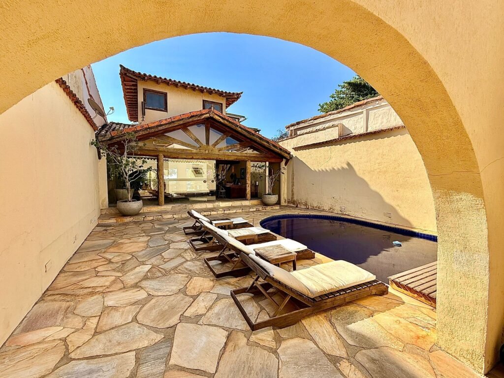 CASA PARA TEMPORADA NA PRAIA DOS OSSOS