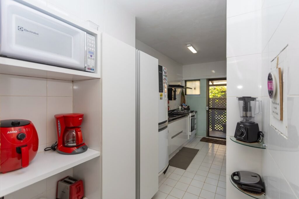 CASA PARA TEMPORADA EM BÚZIOS COM PISCINA E SAUNA