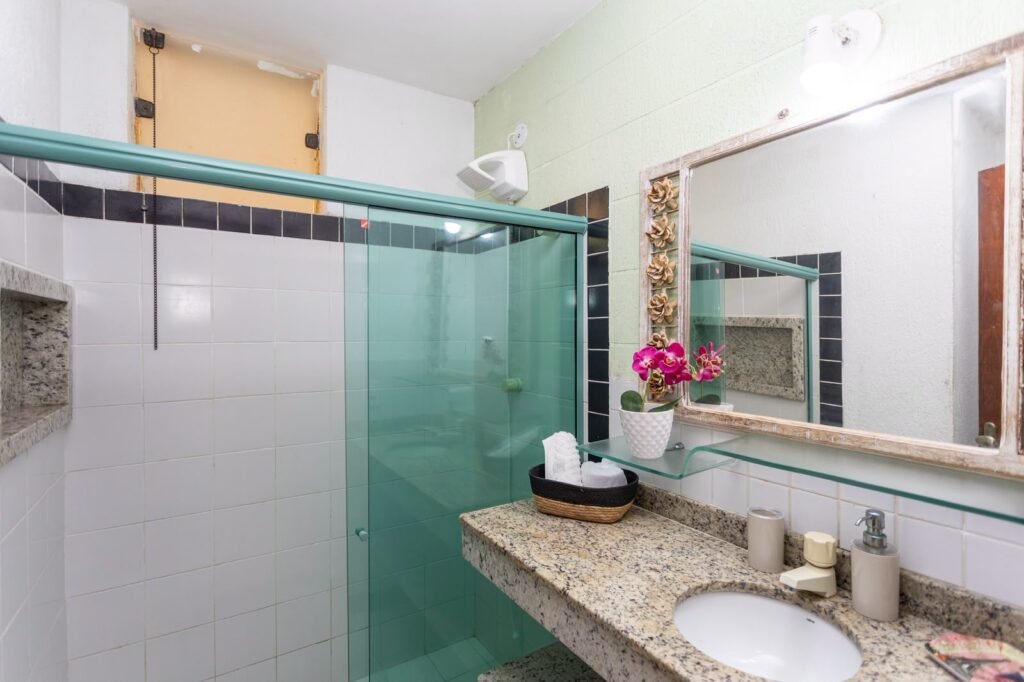 CASA PARA TEMPORADA EM BÚZIOS COM PISCINA E SAUNA